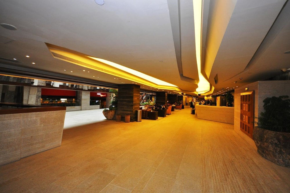 The Salisbury - YMCA of Hong Kong